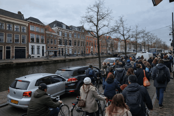 Drukte als argument voor autoluw in Delft